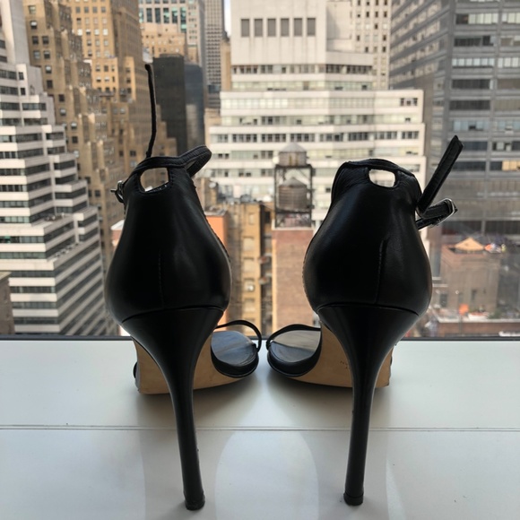Stuart Weitzman black leather sandals in great condition - Picture 5 of 9